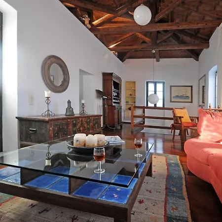 Casa de Férias Archontikon House